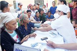 Đến nơi đồng bào còn nhiều khó khăn